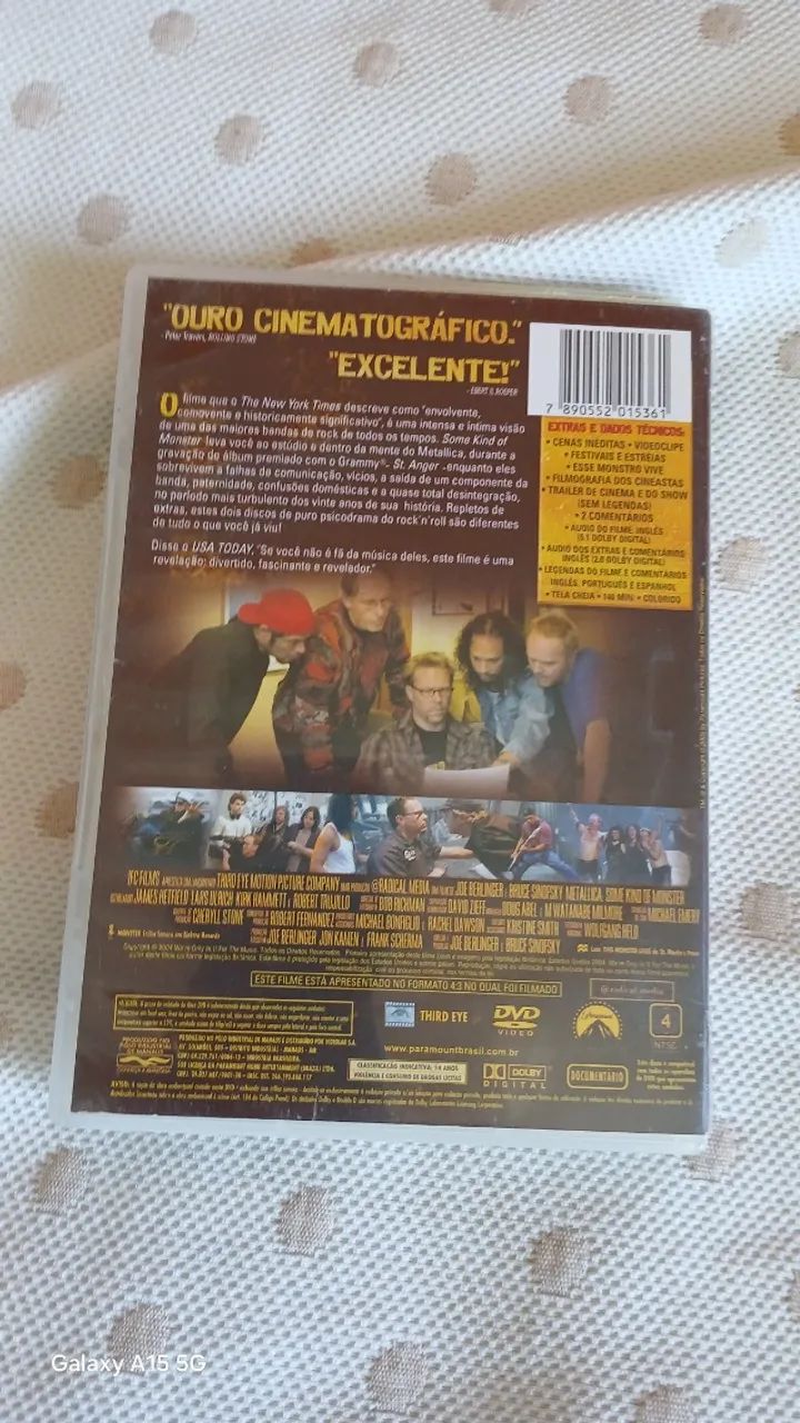DVD Metallica usado, em cima está com a capa quebrada. - Foto 3