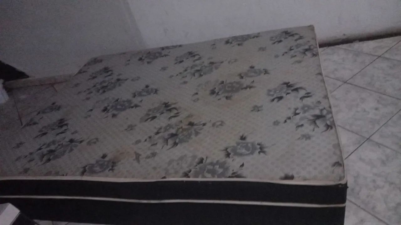 Vendo cama box de casal - Foto 4