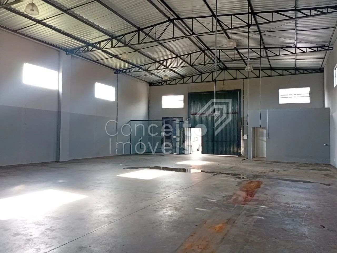 Barracão com 400 m² - Nova Rússia - Foto 5