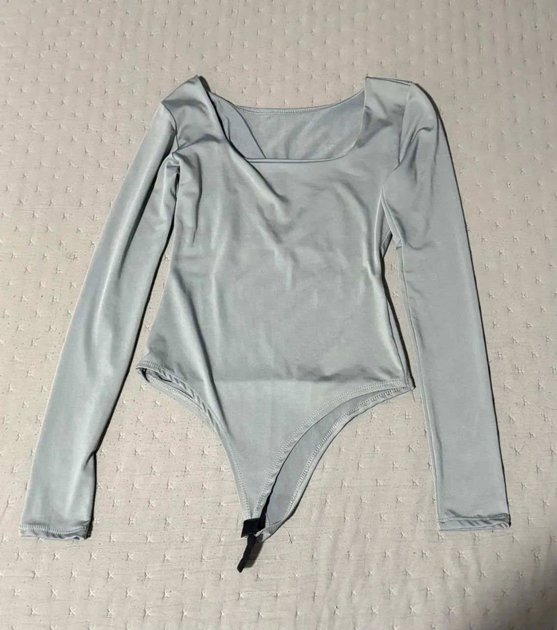 Body cinza manga longa