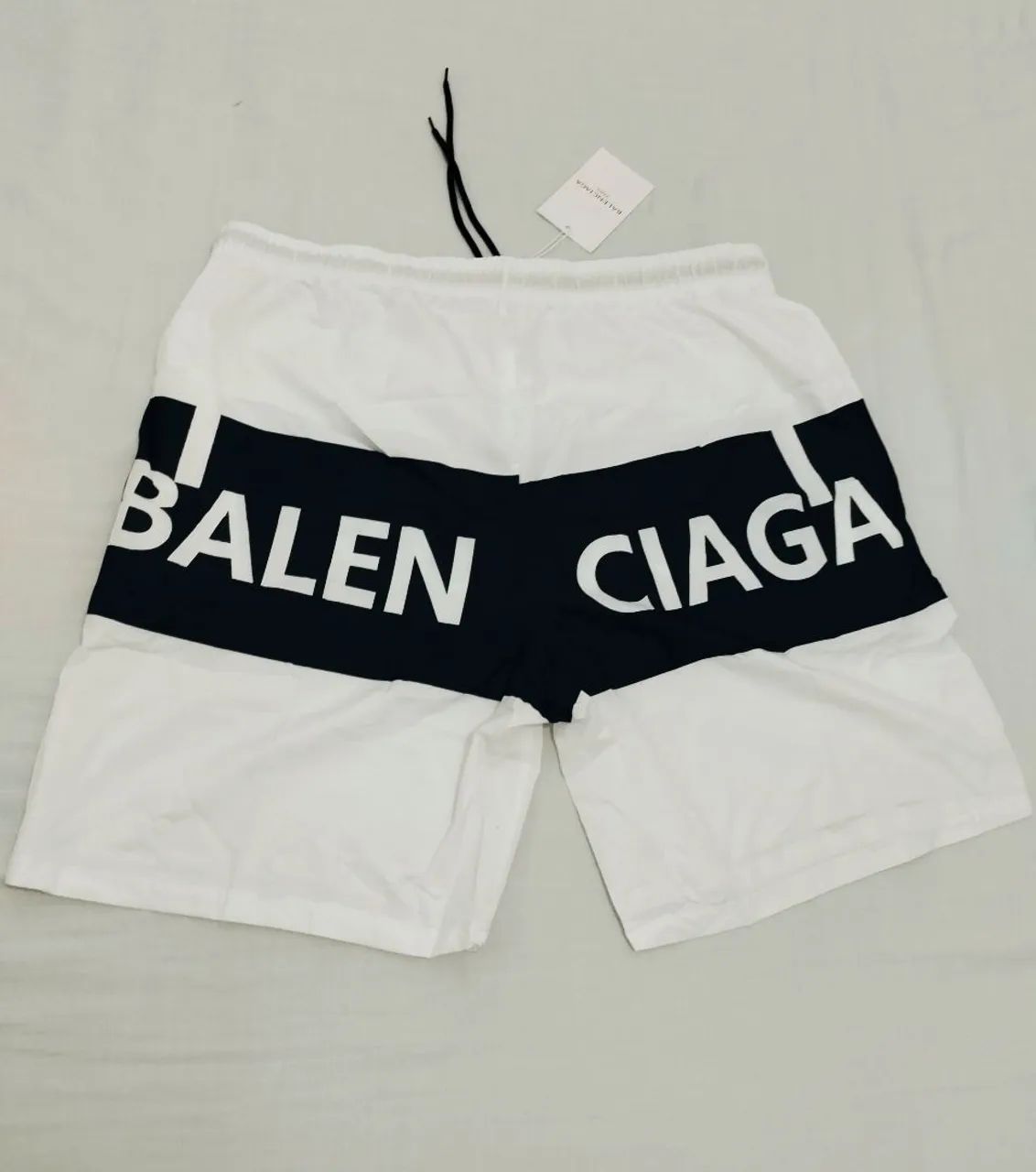 Short Balenciaga Tactel  - Foto 4