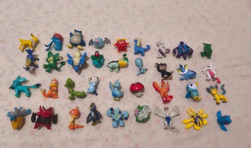 lote pokemon miniatura bootleg - 36 peças