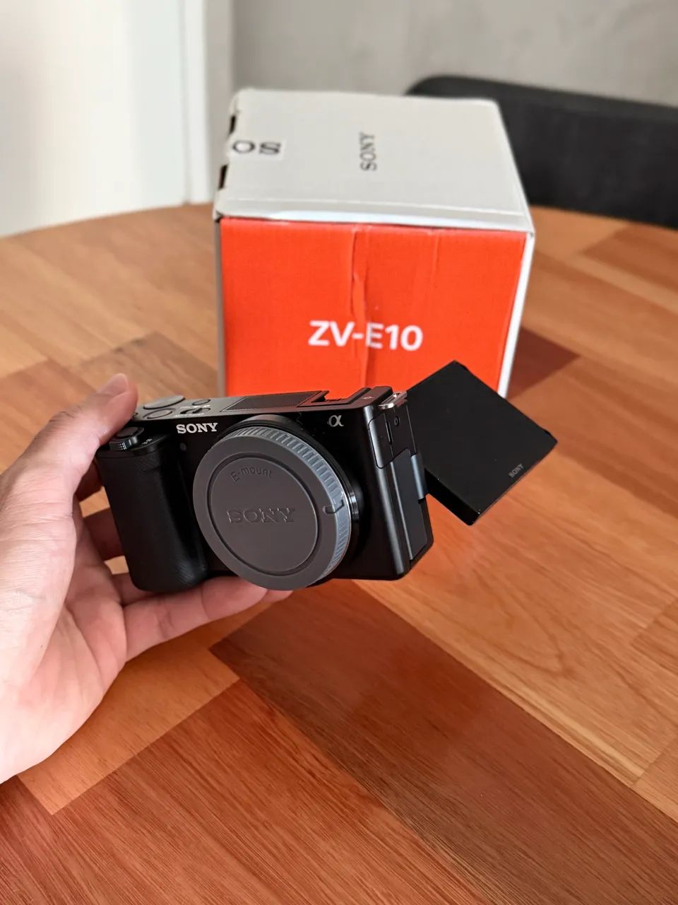 SONY ZV-E10 NOVA, SEM USO, NA CAIXA | SÓ CORPO - Foto 2