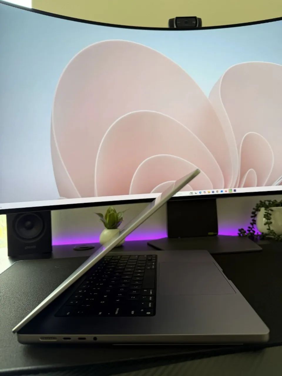 MacBook Pro 16 M1 Max 32GB 1TB | GPU 32 Núcleos - Foto 5