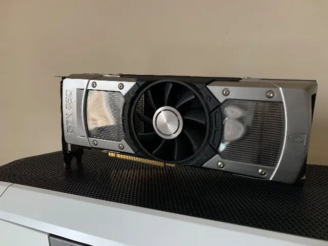 GTX 690 - Defeito