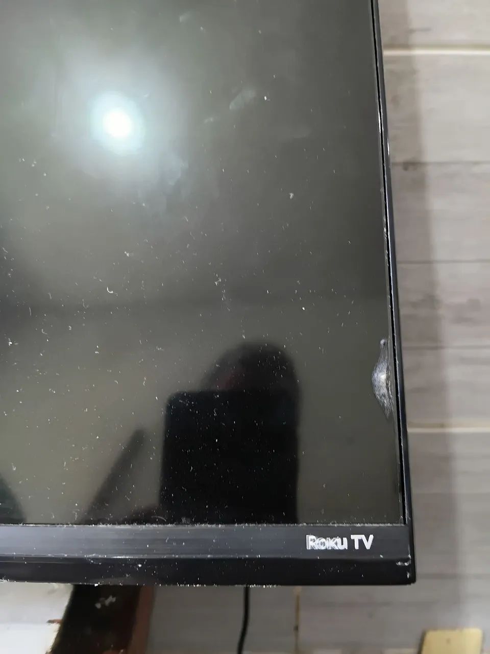 Tv 50 polegadas com a tela quebrada mas com som.  - Foto 2