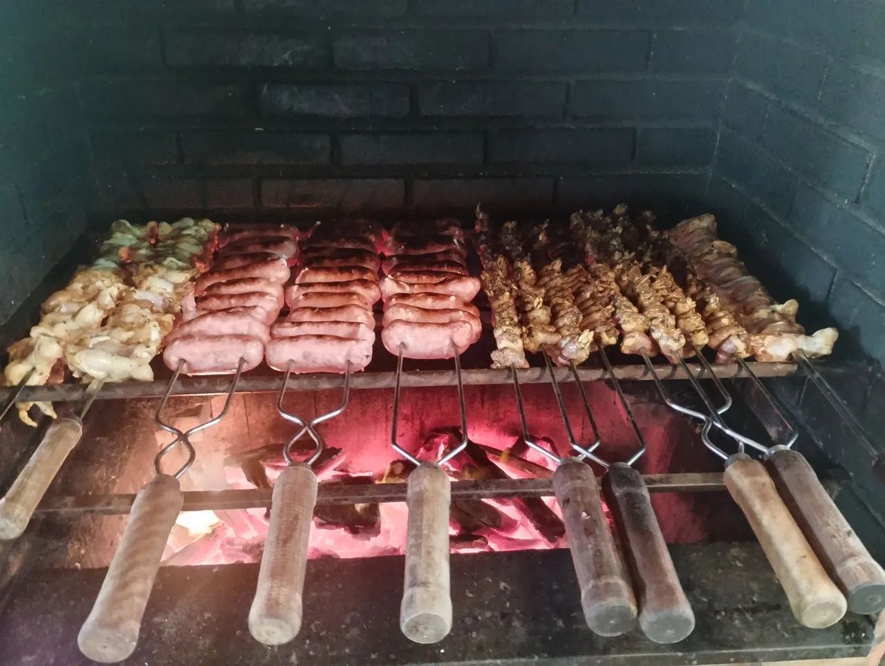 Churrasqueiro para eventos  - Foto 5