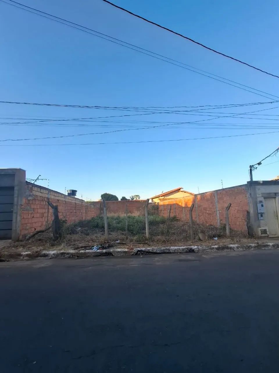 Vende-se lote
