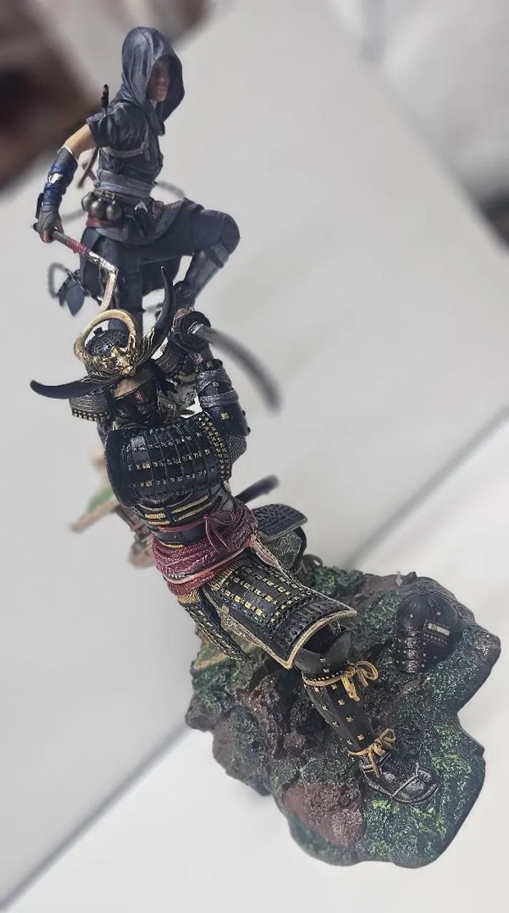 Assassin's creed Shadows somente a figura da edição de