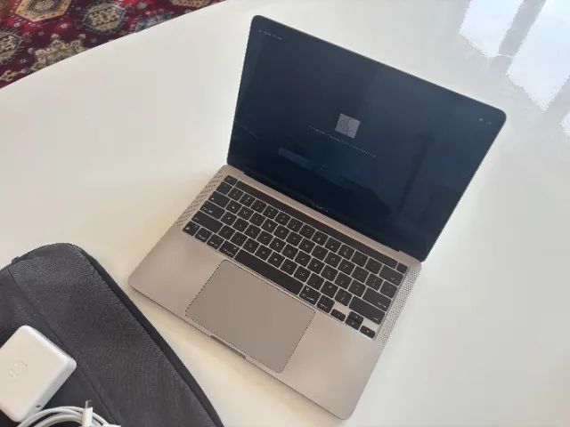 Macbook Pro 2020 M1 8gb RAM 256gb SSD - Notebooks - Santa Teresa