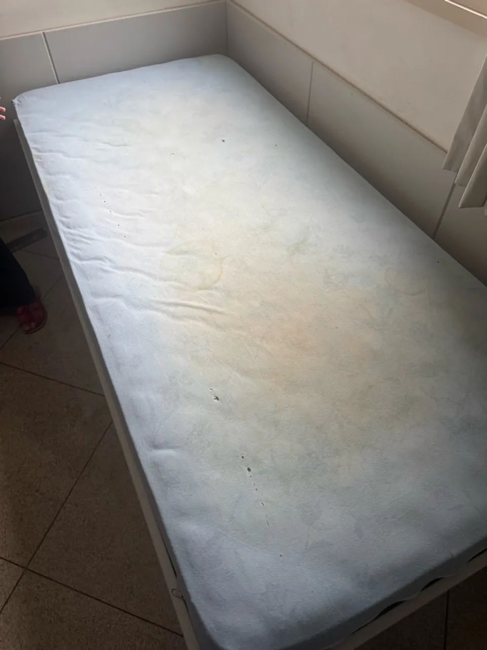Cama solteiro com colchão  - Foto 3