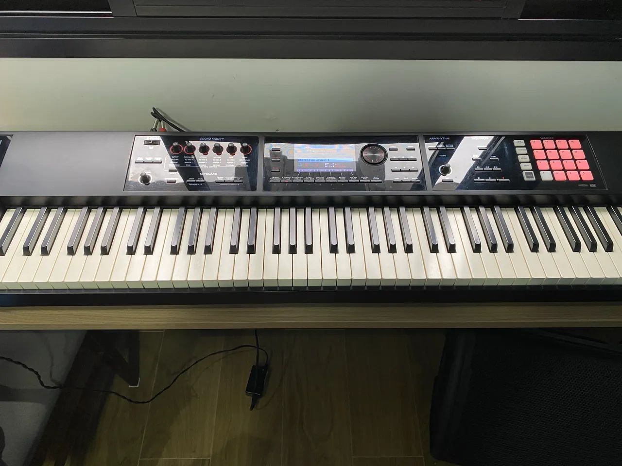 Teclado Roland FA 08