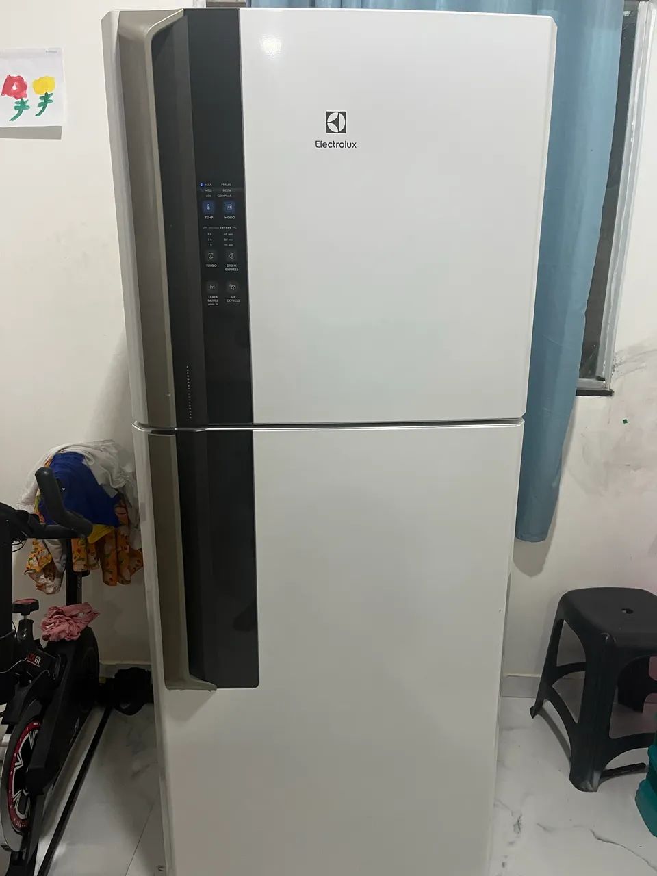 Geladeira Electrolux frost free semi nova 