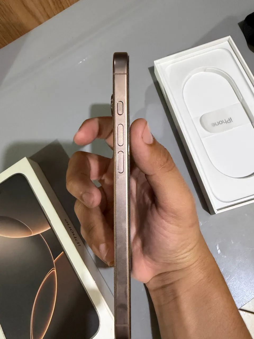 iPhone 16 pro Max  - Foto 3
