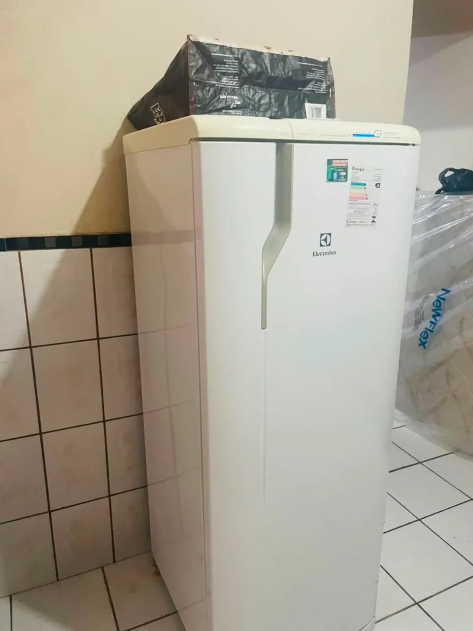 Vendo geladeira 