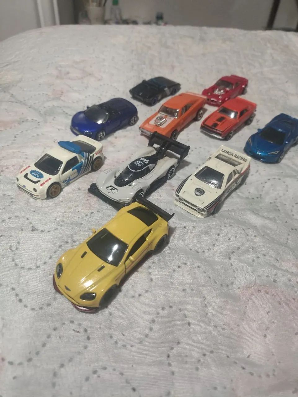 PROMOÇÃO VENDER RÁPIDO HOTWILLES 1:64