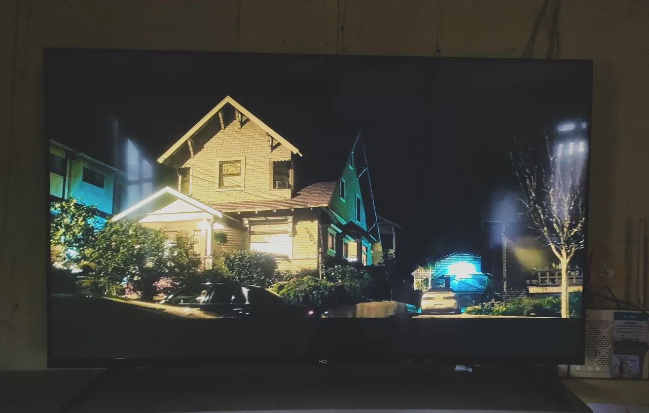 Smart TV HQ 43" Full HD Android - Único Dono (Na Caixa e Impecável) - Foto 3