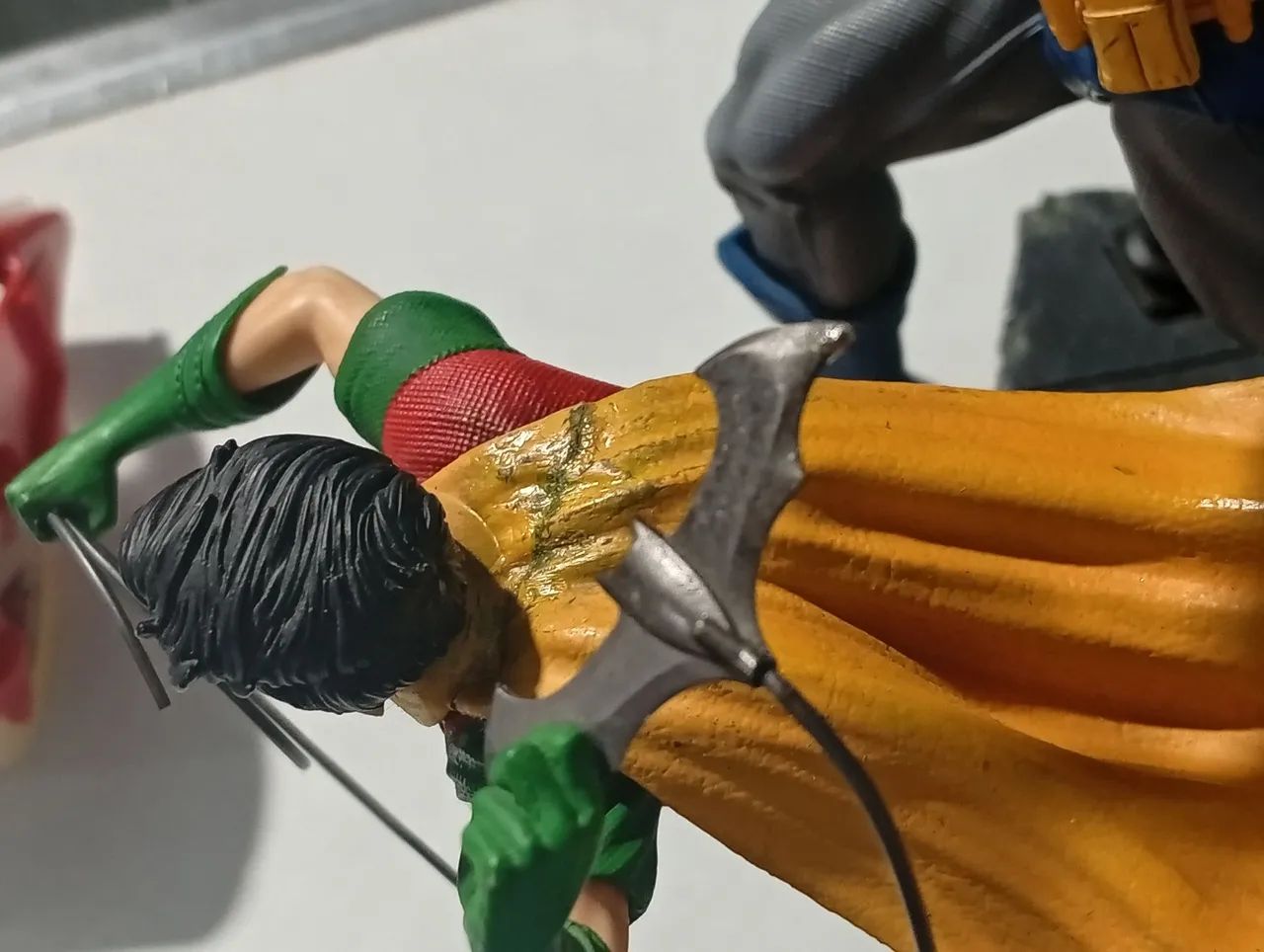 Action Figure Batman E Robin Deluxe Iron Studios By Ivan Reis 1/10 (Usado) - Foto 5