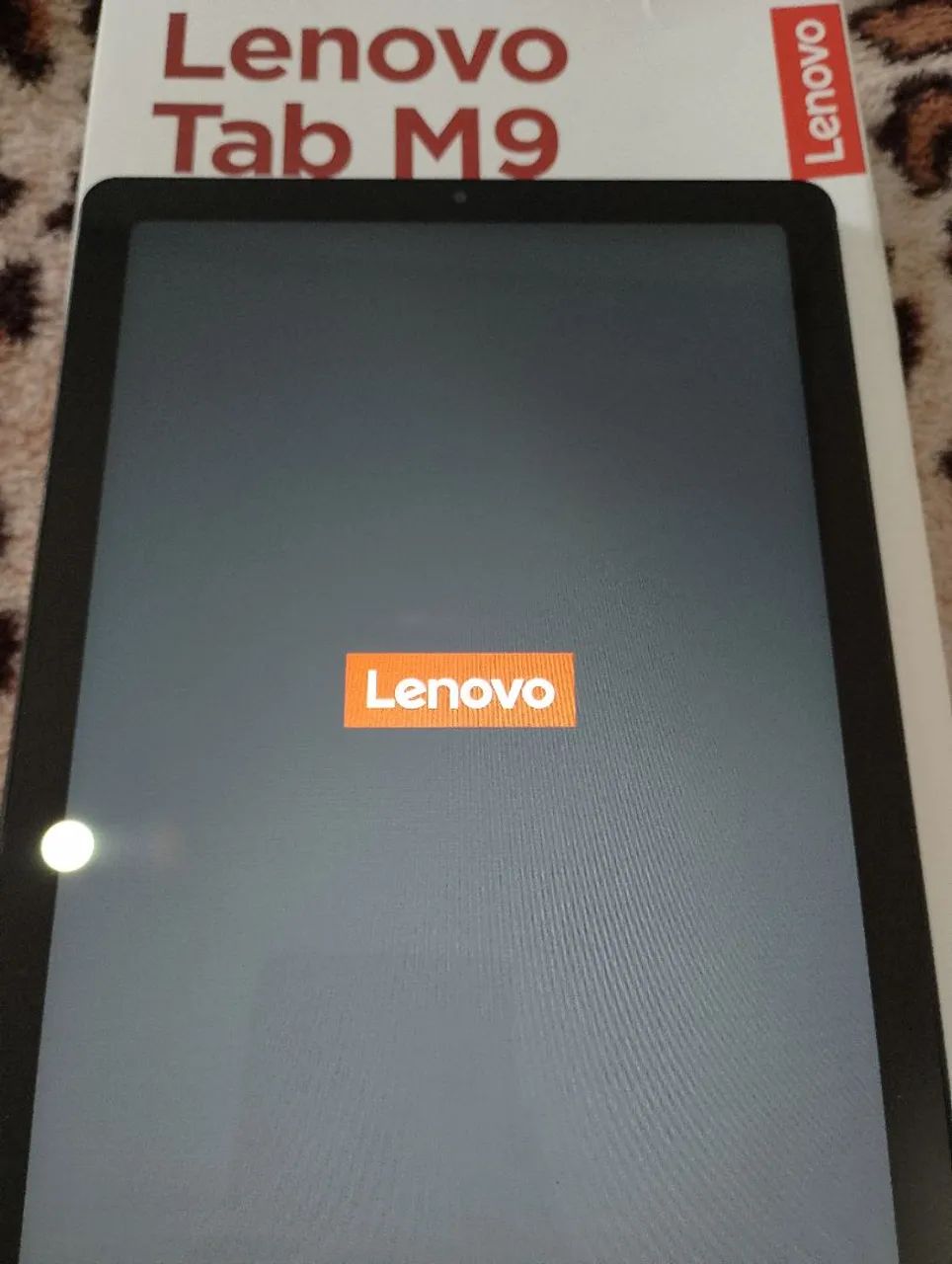 TABLET LENOVO M9  - Foto 4