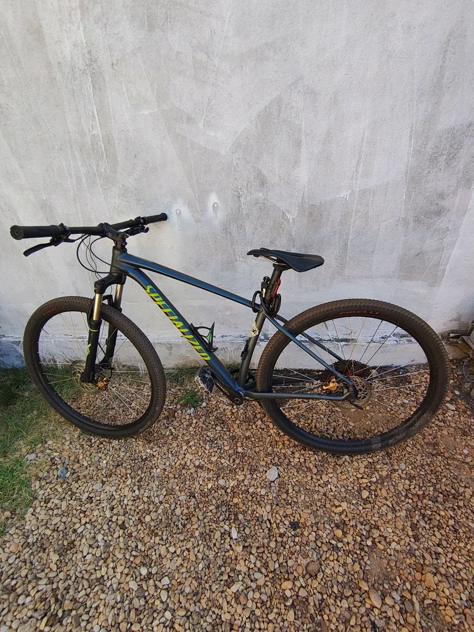 Bicicleta especialized  - Foto 2