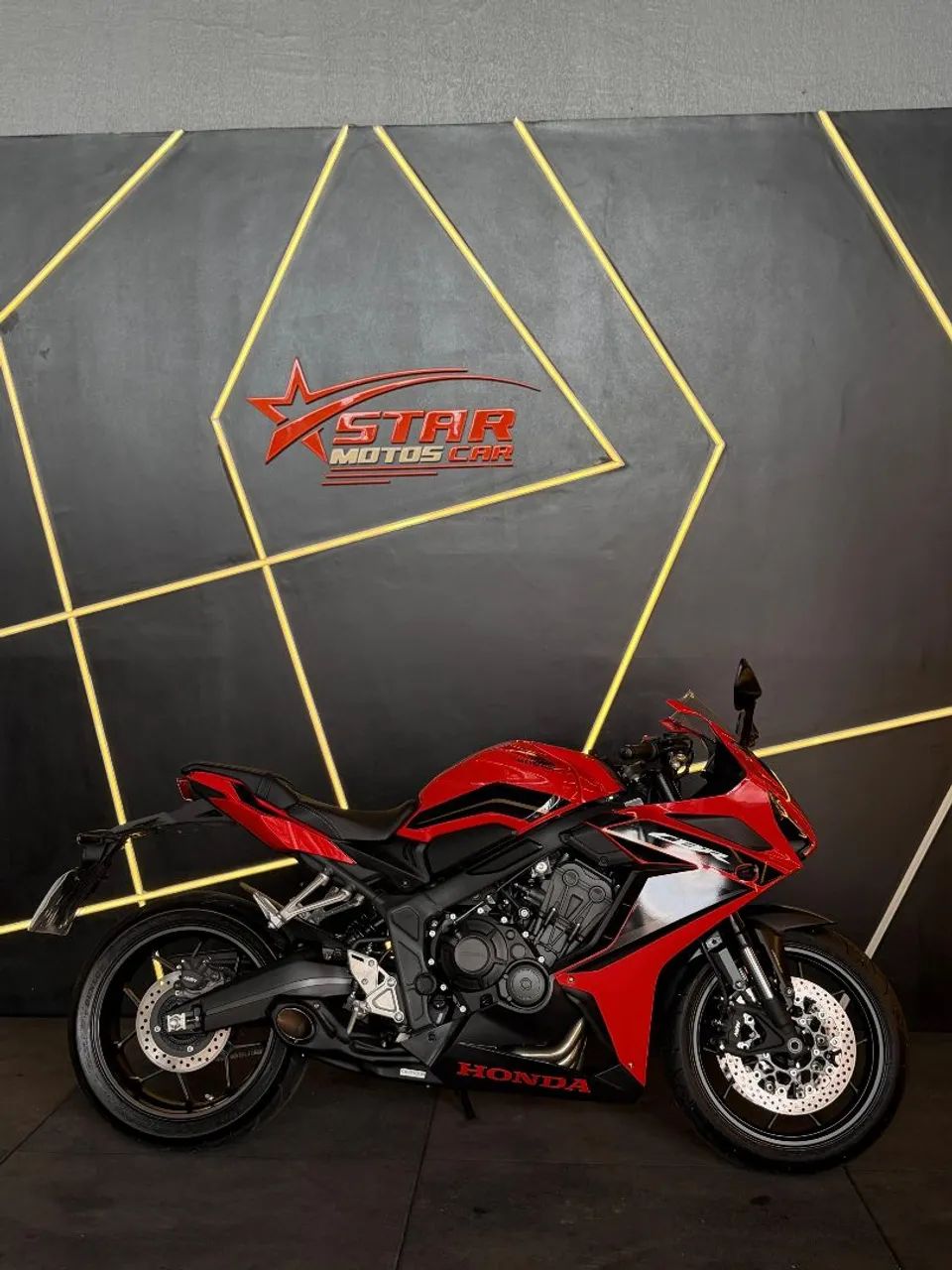 CBR 650 R 2024