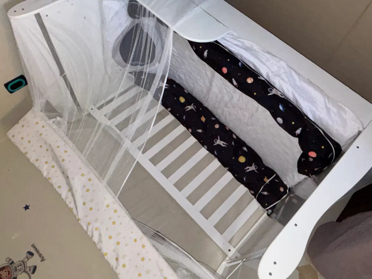 Vende-se berço-cama usado, mas em ótimo estado! - Foto 2