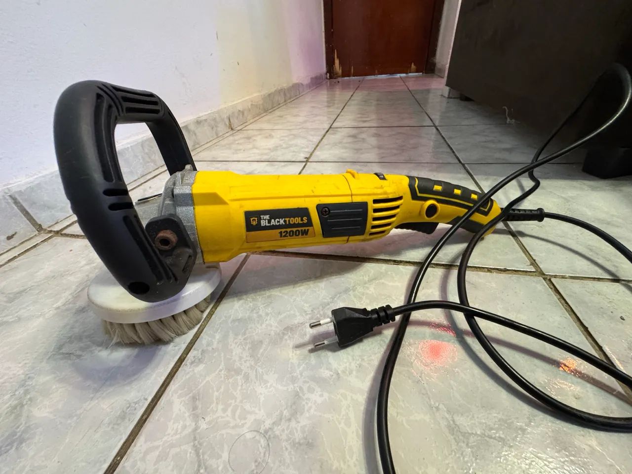 Politriz  Com Nota Fiscal  - Angular Automotiva 7 / 1200W The Black Tools - 220V  - Foto 2