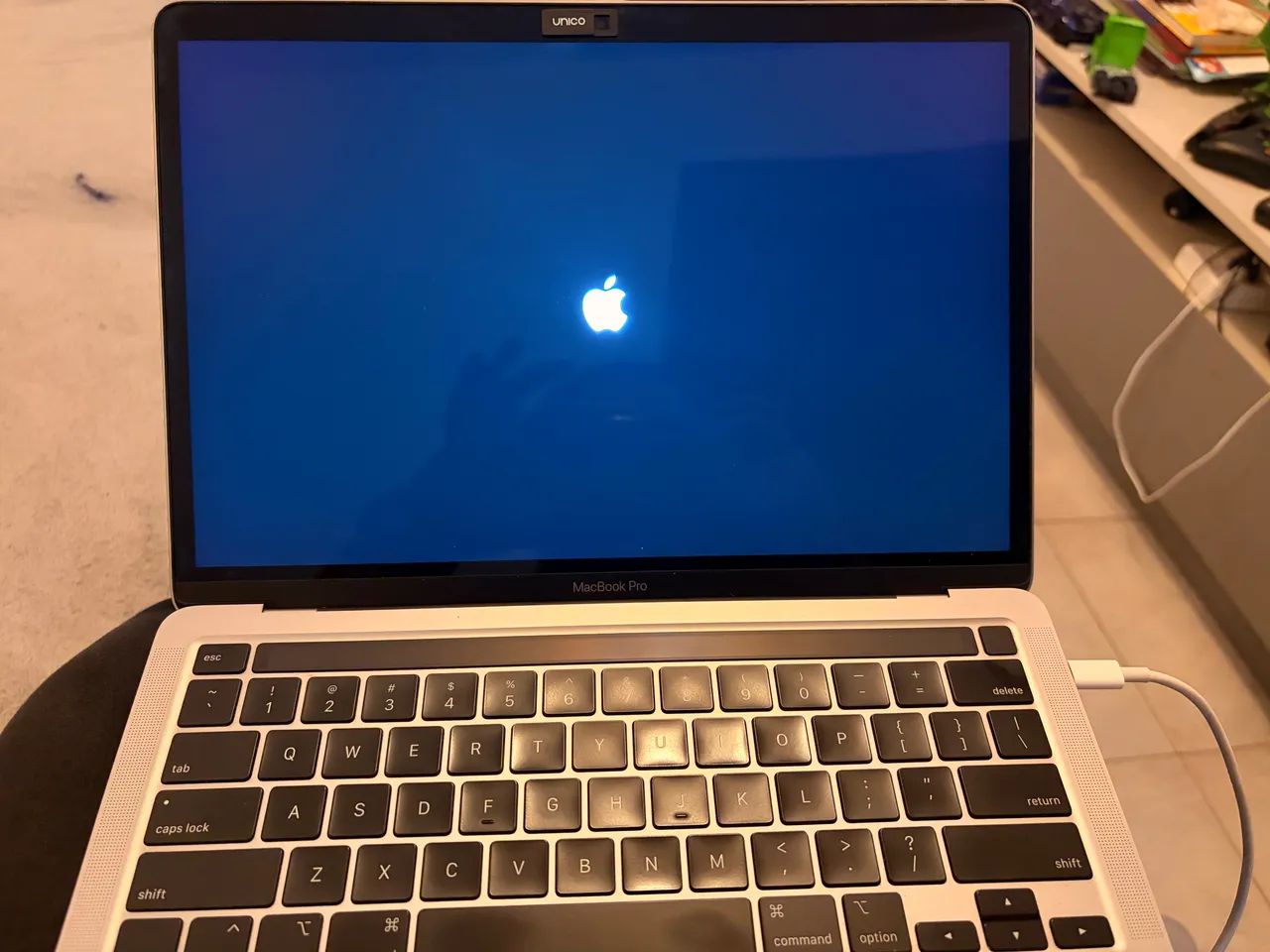 MacBook Pro 13? 2020 i5 Quad-Core | 16GB | 512GB | Touch Bar | 4