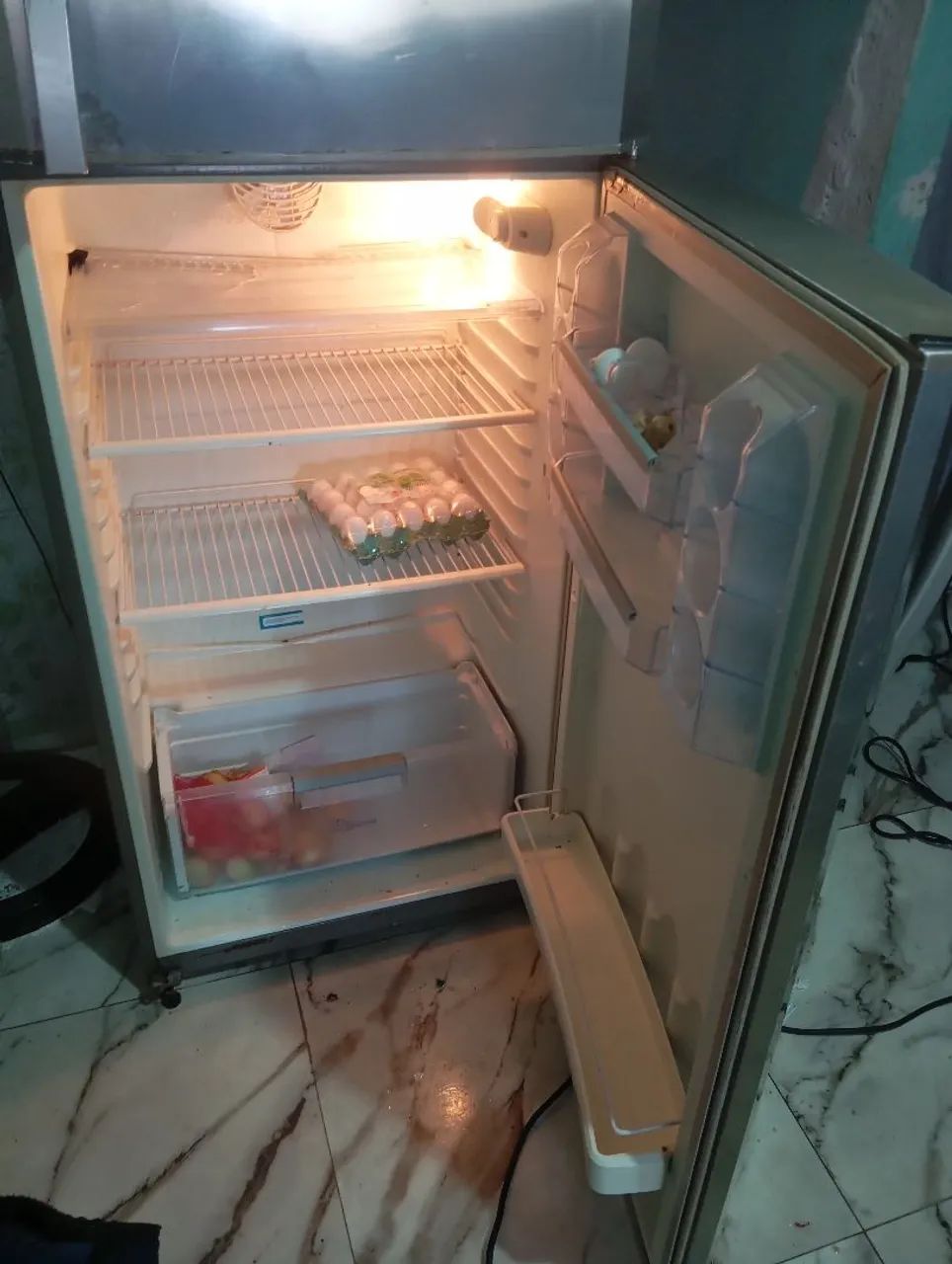 Vendo geladeira continental duplo  - Foto 4
