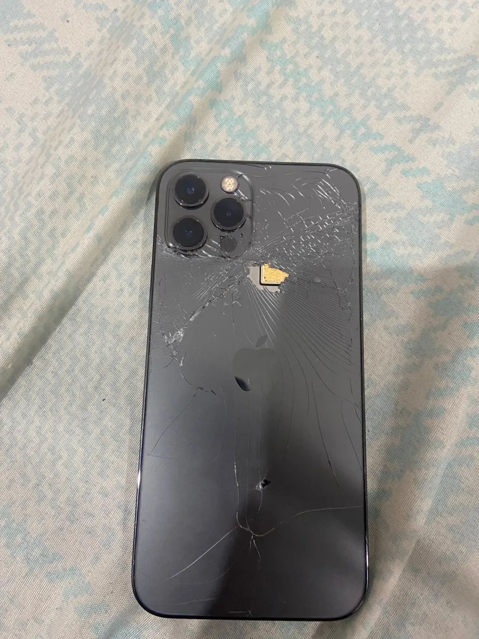 IPHONE 12 PRO TRASEIRA QUEBRADA - Foto 3