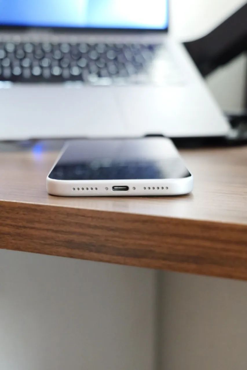 Vendo iphone 17 pro Max 256 silver - Foto 2