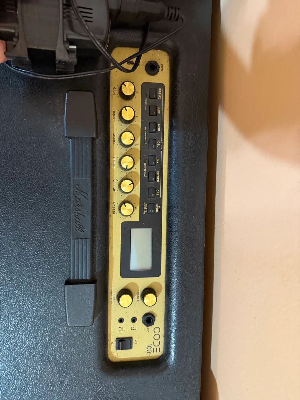 Amplificador marshall code 100 - Foto 2