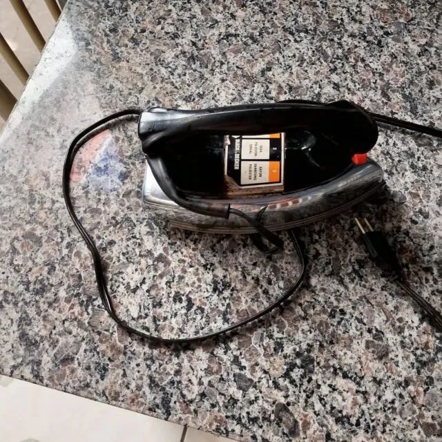 Ferro de passar roupa Black Decker