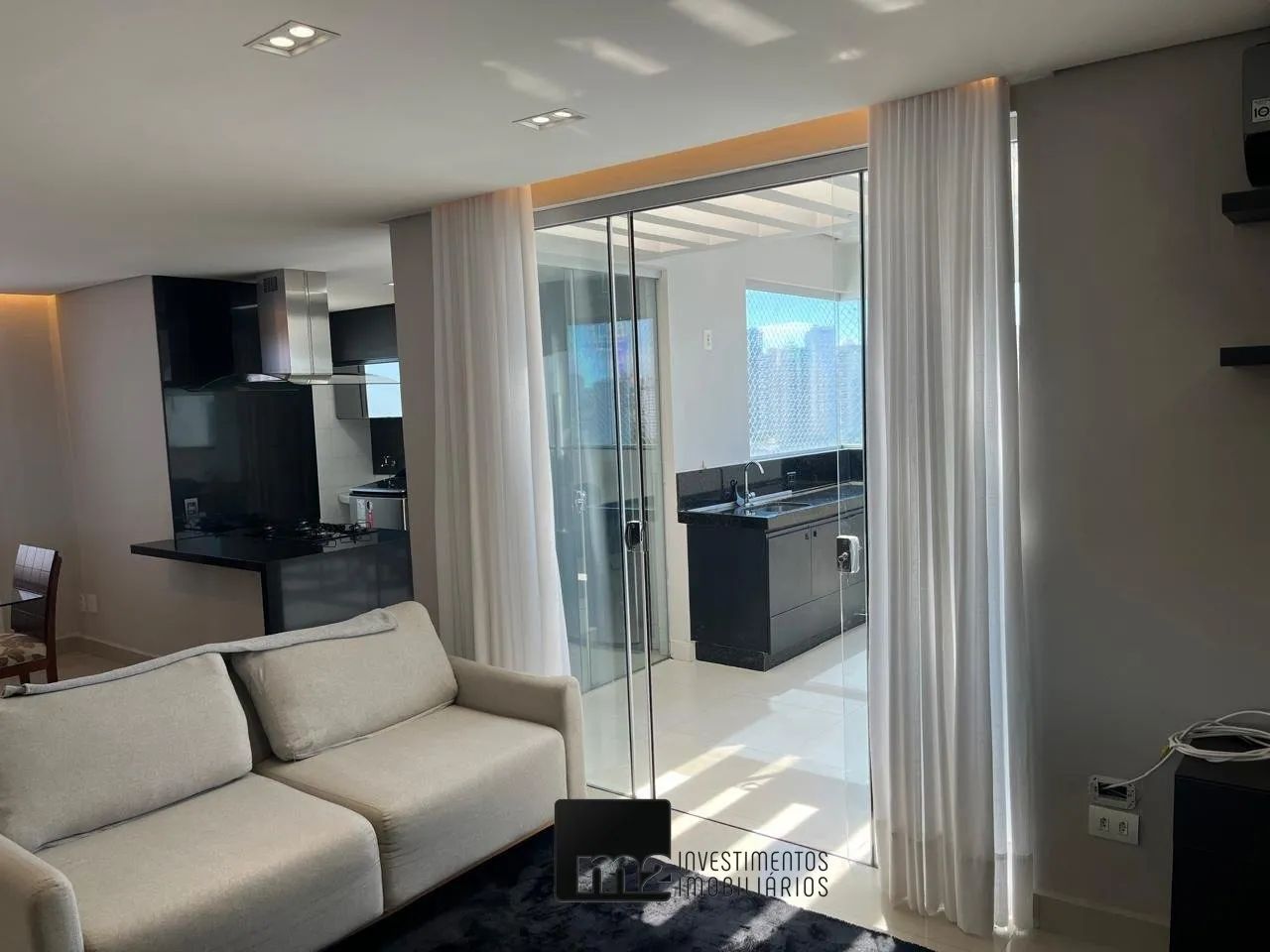 Apartamento Duplex, 2 suítes, mobiliado e decorado - Foto 2