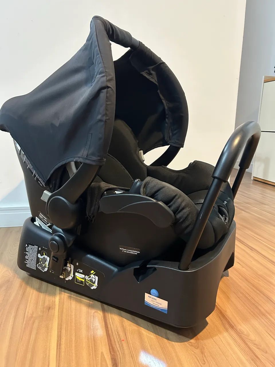 Carrinho Safety Mobi com bebê conforto e base  - Foto 2