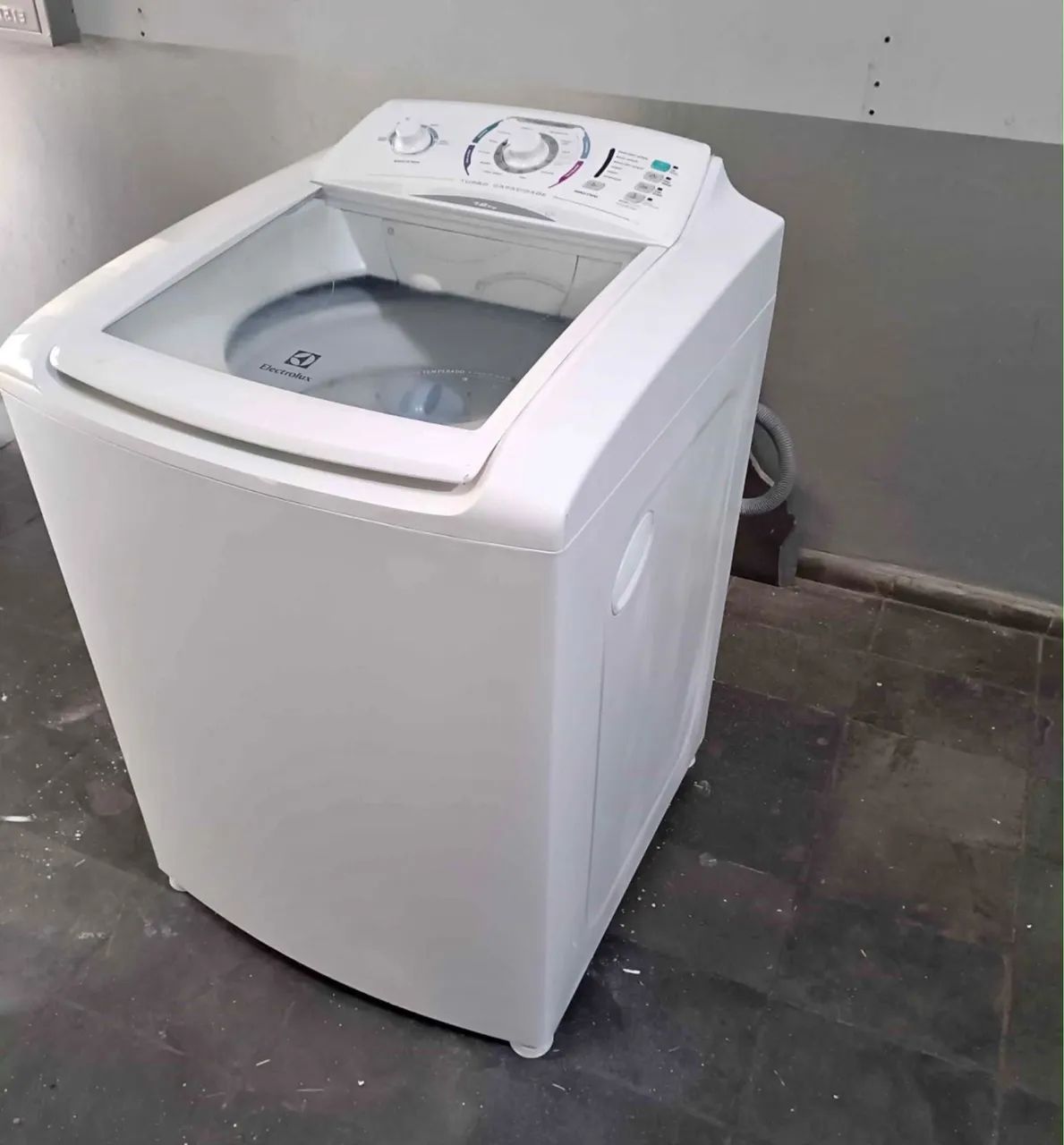 Máquina De Lavar Electrolux 12kg Zerada  - Foto 3