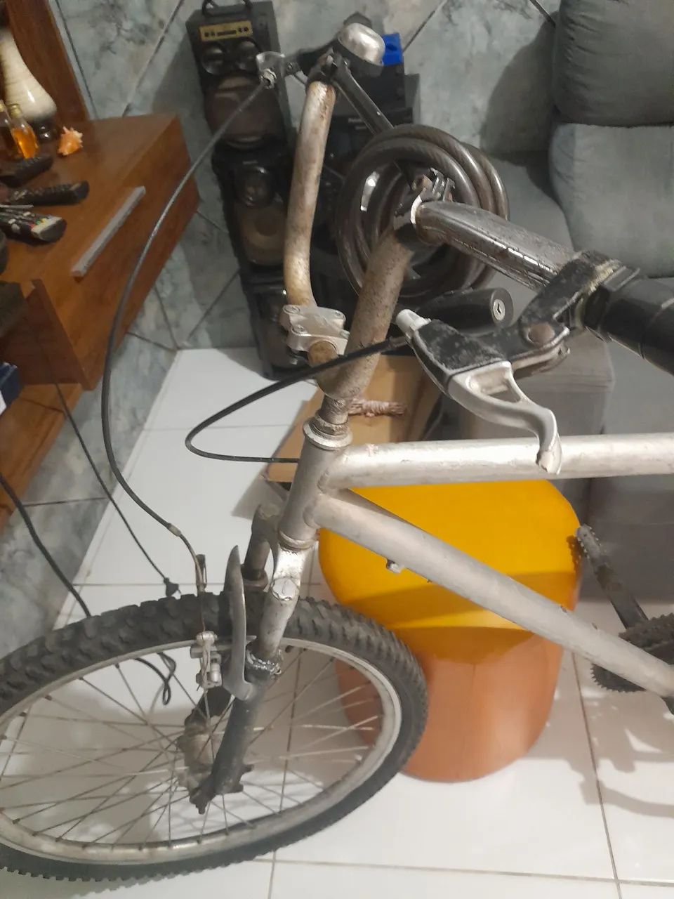 Bicicleta de alumínio  - Foto 4
