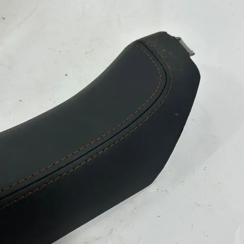 Moldura Forro Esquerdo Tabelier Ram 3500 2022 Longhorn Preto - Foto 3
