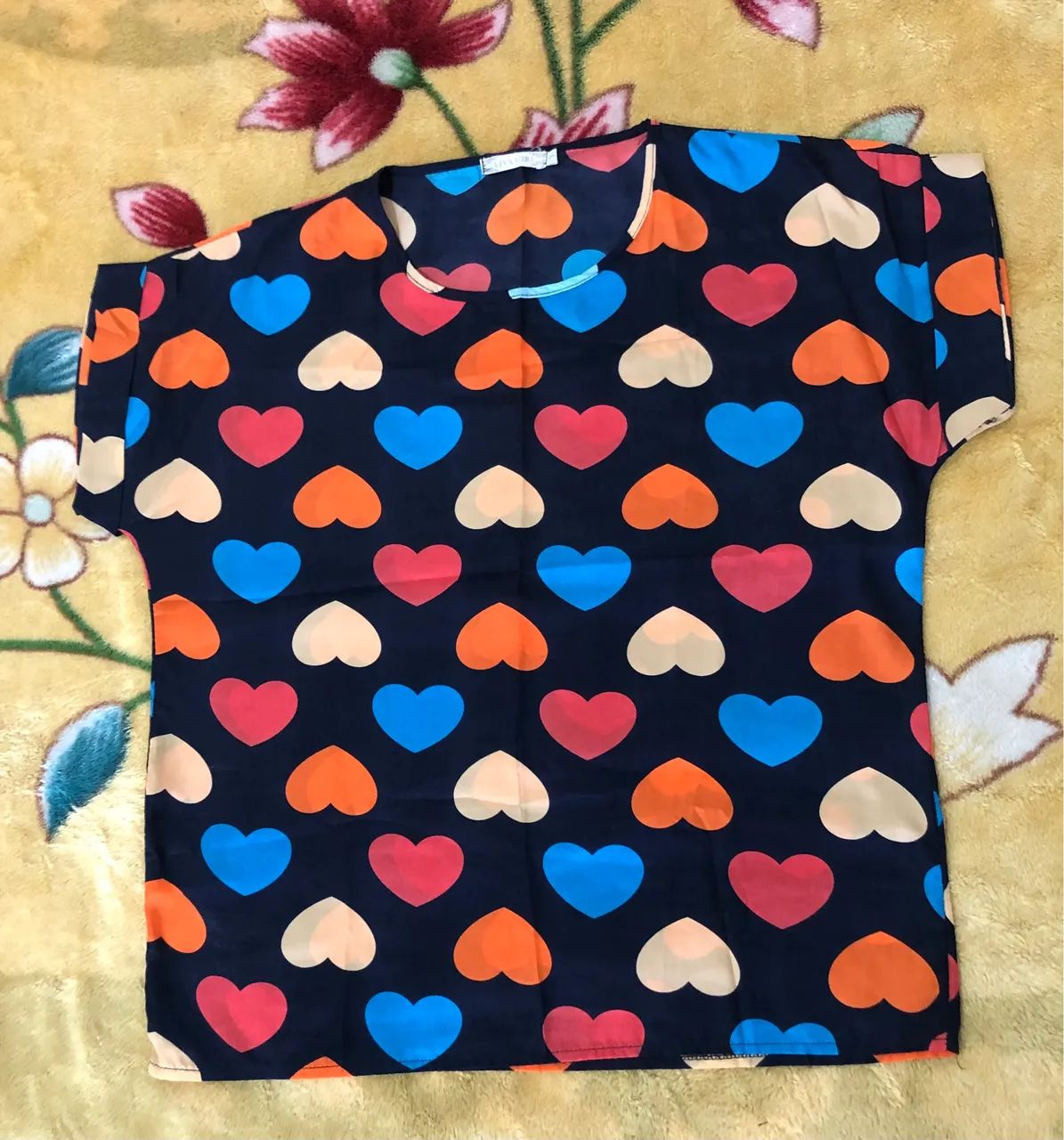 T-shirt de setim  - Foto 2