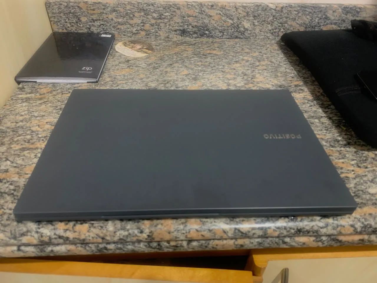 Vendo Notebook , Com Nota Fiscal, ja vem com IA - Foto 5