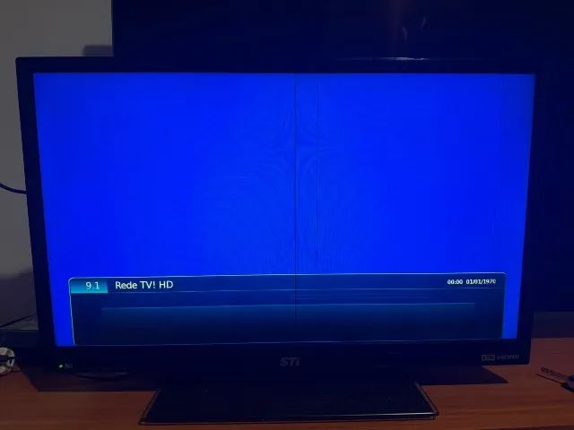 Tv 32 com detalhe - Foto 2