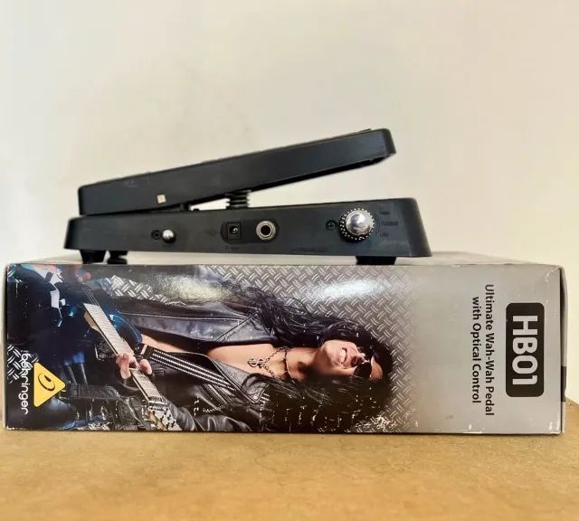 Pedal Wah-Wah Behringer HB01 - Foto 3