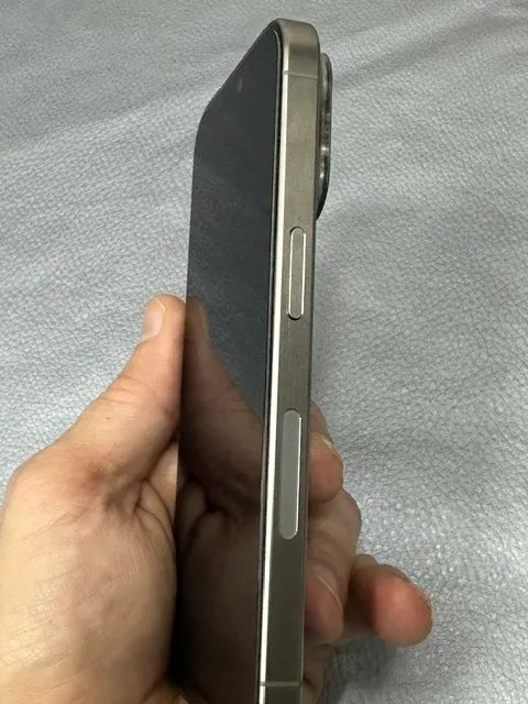 iPhone 15 Pro muito novo - Foto 3