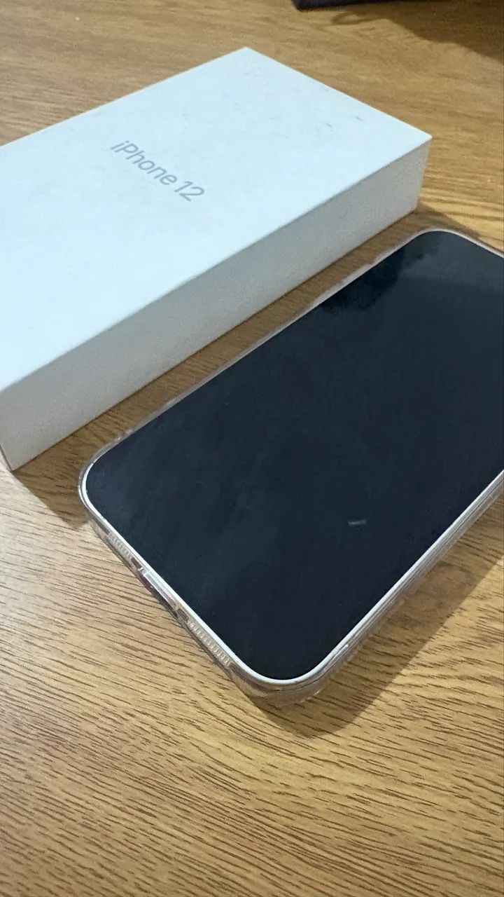 iPhone 12 