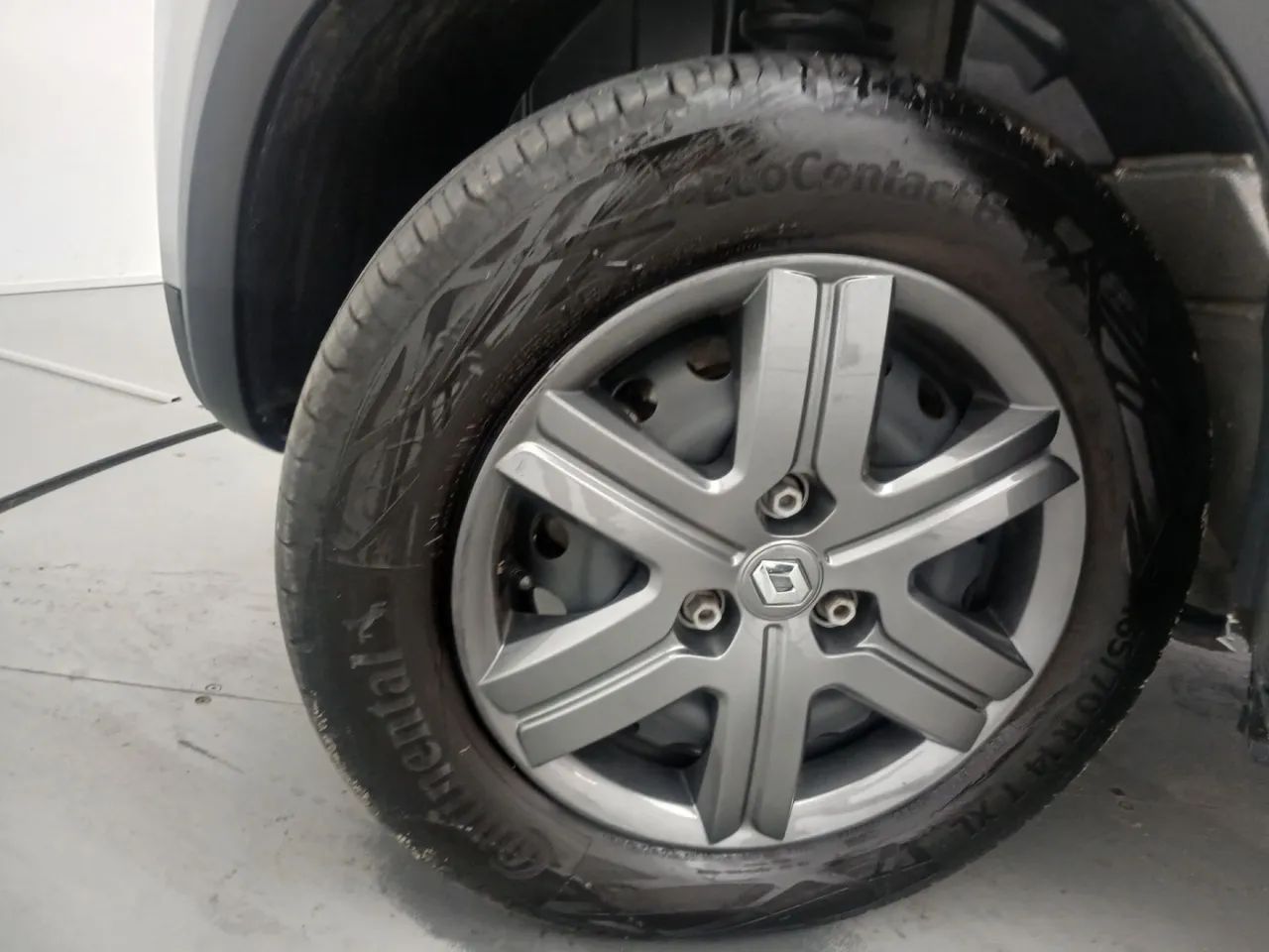 Renault Kwid 1.0 Zen, foto 11 de 18