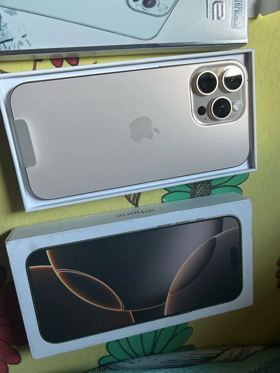 iPhone 16 Pro Max 256 GB Desert  - Foto 2