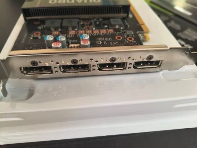 Placa de vídeo NVIDIA Quadro - Foto 3