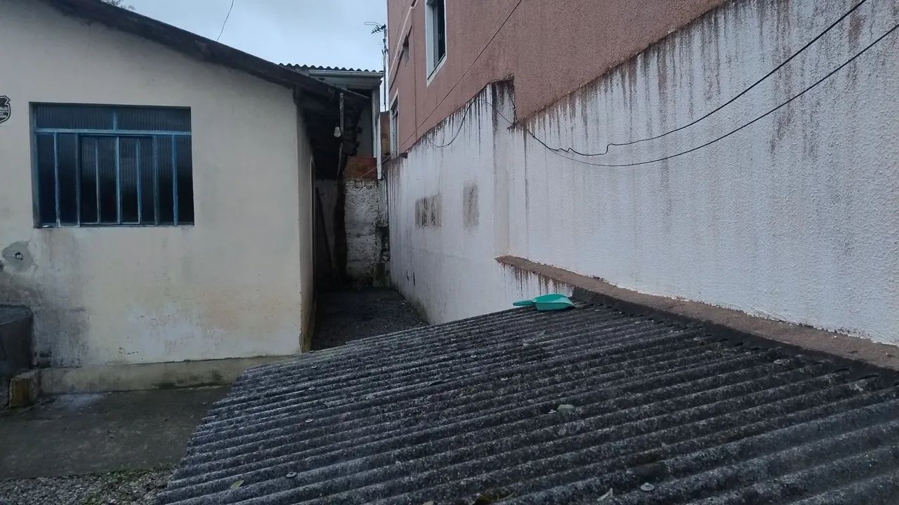 Alugo casa 