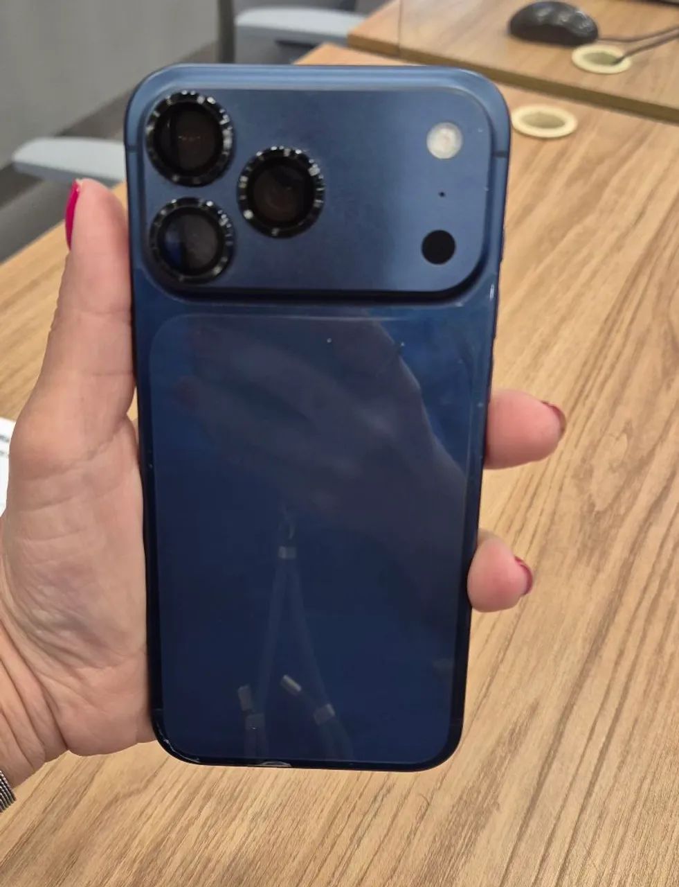 iPhone 17 Pro Max 256GB - Azul Intenso  - Foto 3