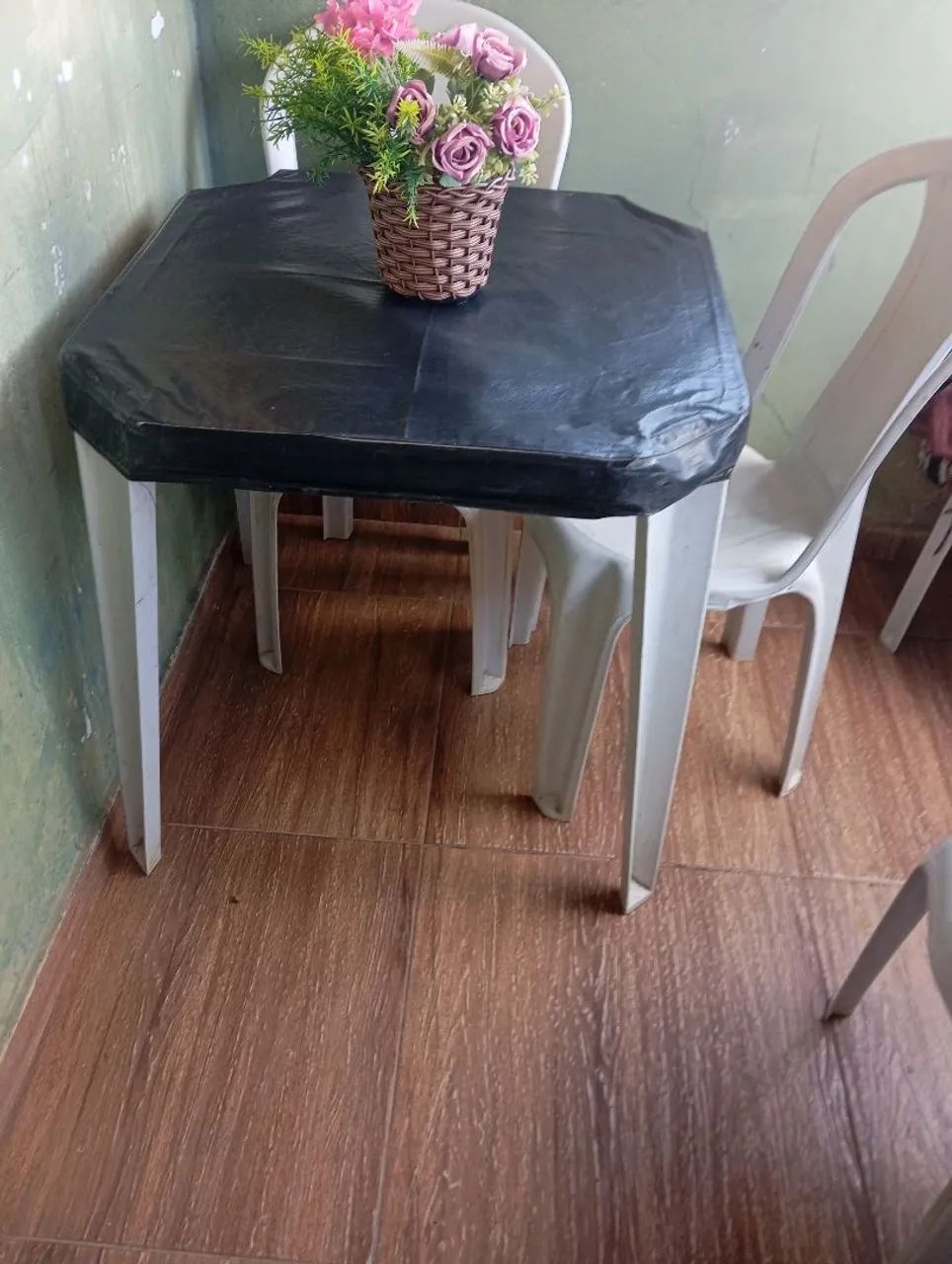 Mesa com 4 poltronas pvc - Foto 2